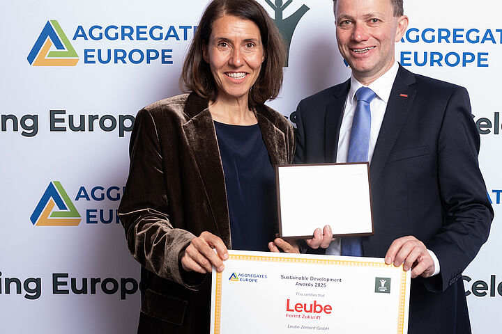 November 2025 I SUSTAINABLE DEVELOPMENT AWARDS 2025